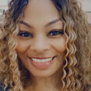 Meet your Posher, Taquita